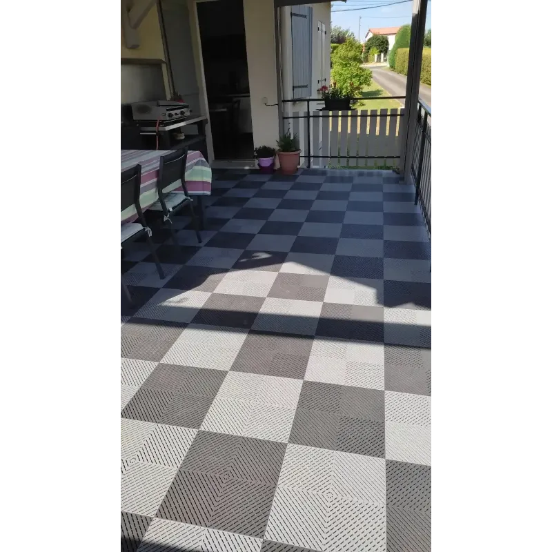 Dalle pour terrasse clipsable gris foncé et gris clair Haute loire 43